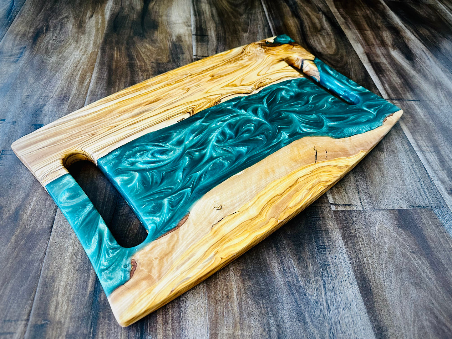 Turkish Olivewood Emerald River Charcuterie Board
