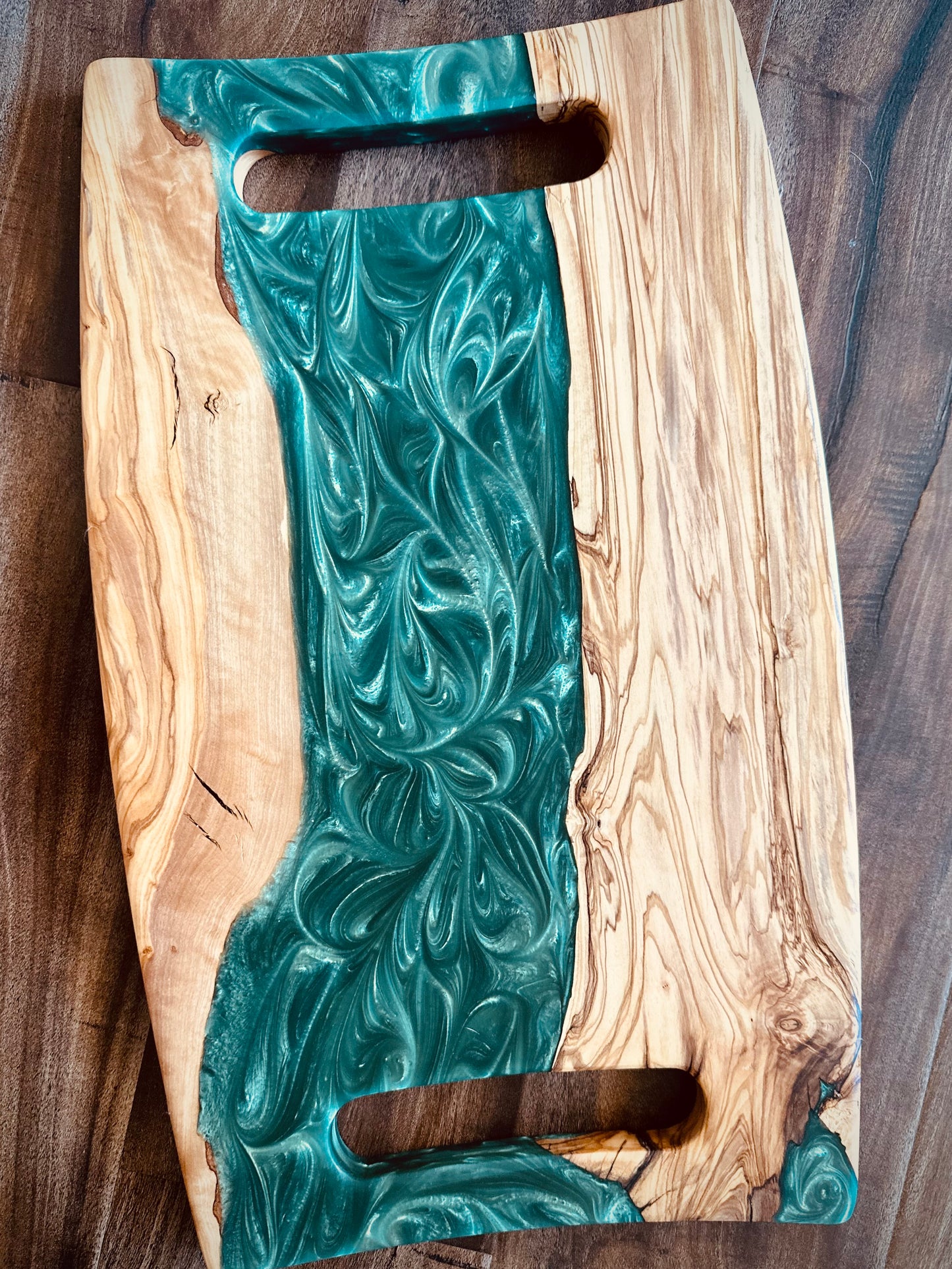 Turkish Olivewood Emerald River Charcuterie Board